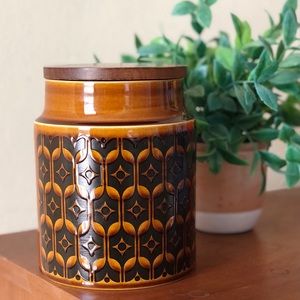 Vintage Hornsea Heirloom canister with lid
